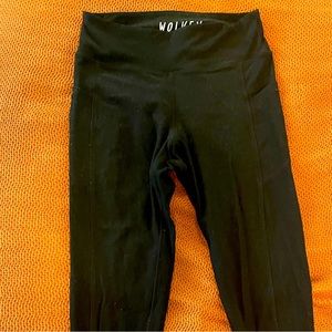 Wolven blk leggings with pocket size S